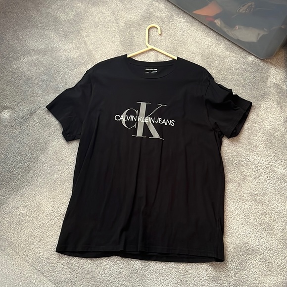 Calvin Klein Tshirt Black - Picture 1 of 1